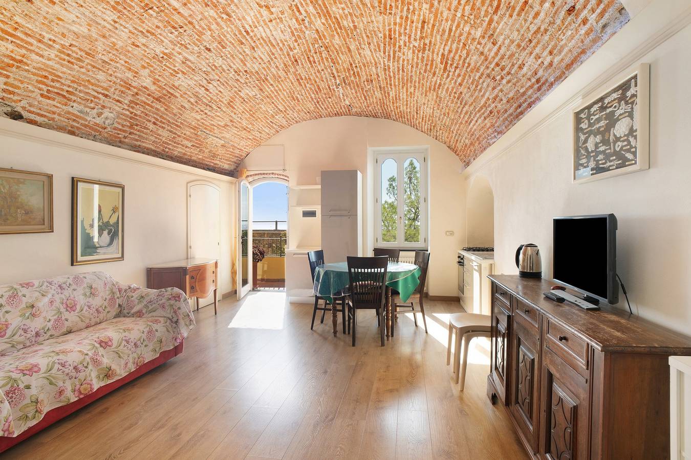 Appartamento intero, Appartamento 'Actis1, Borgo Dei Pescatori' con balcone e Wi-Fi in Marina delle Reti, Cervo (Liguria)