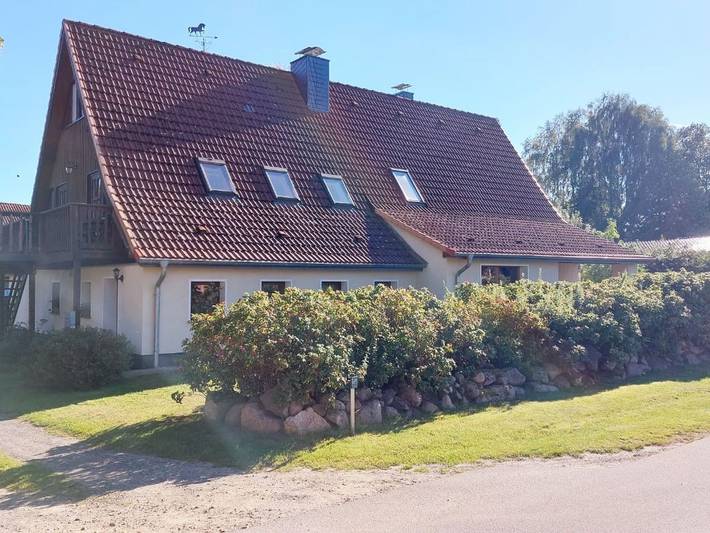 Ferienwohnung für 5 Personen, mit Balkon und Garten in Wesenberg - 2