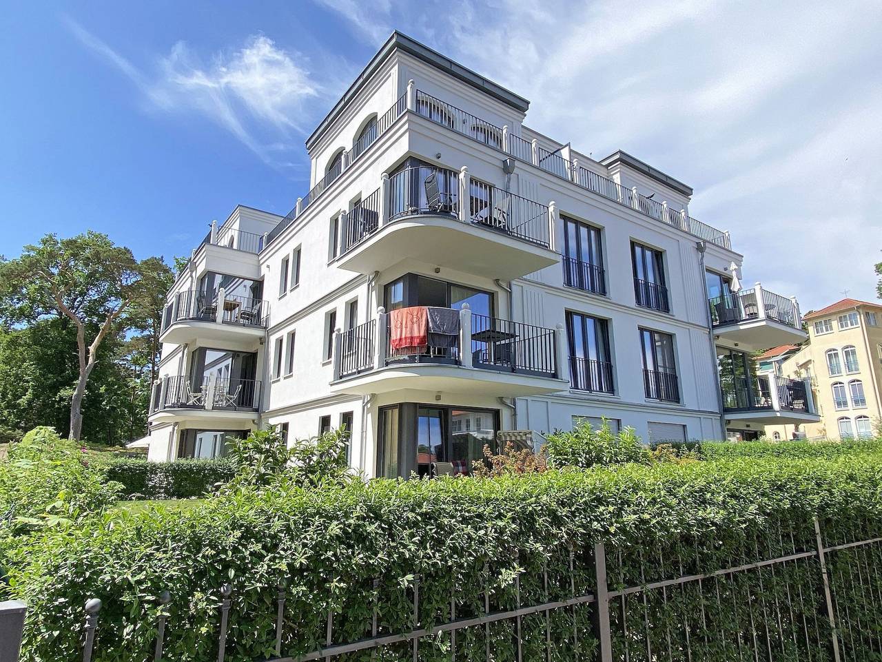 Ganze Ferienwohnung, F: Strandvilla Andrea Whg. 01 Küstensegler mit Terrasse - Strandvilla Andrea Whg. 01 Küstensegler mit Terrasse in Baabe, Rügen