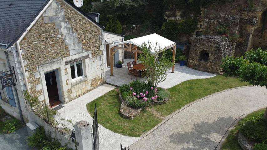 Location de vacances pour 6 personnes, avec jardin, animaux acceptés à Gennes