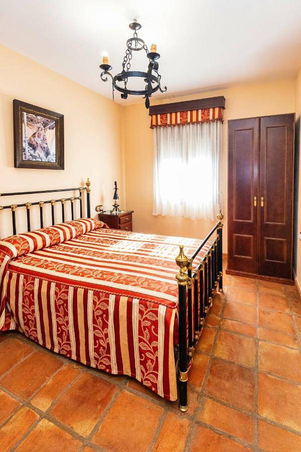 Casa de vacaciones para 2 personas, con vistas y terraza además de piscina y jardín, Se admiten mascotas en Los Pedroches - 3