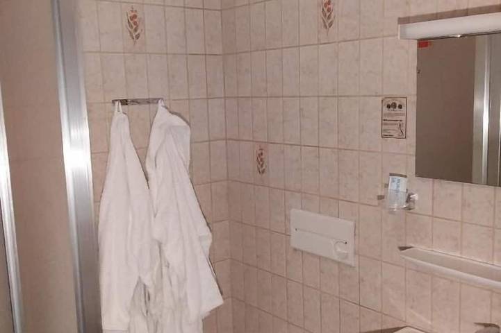 Apartamento inteiro, Apartamento (65m²) para 4 pessoas com dois banheiros in Bischofsmais, Baviera Oriental