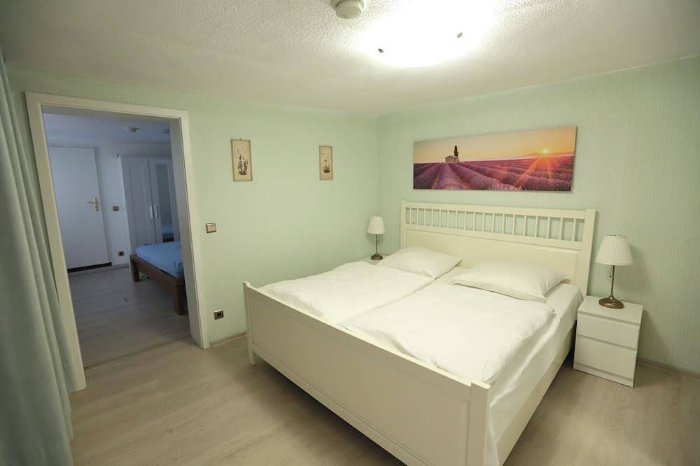 Ganze Wohnung, City Wohnung 12b - Direkt an der Fußgängerzone und dem Schlosspark Brühl gelegen in Phantasialand, Brühl