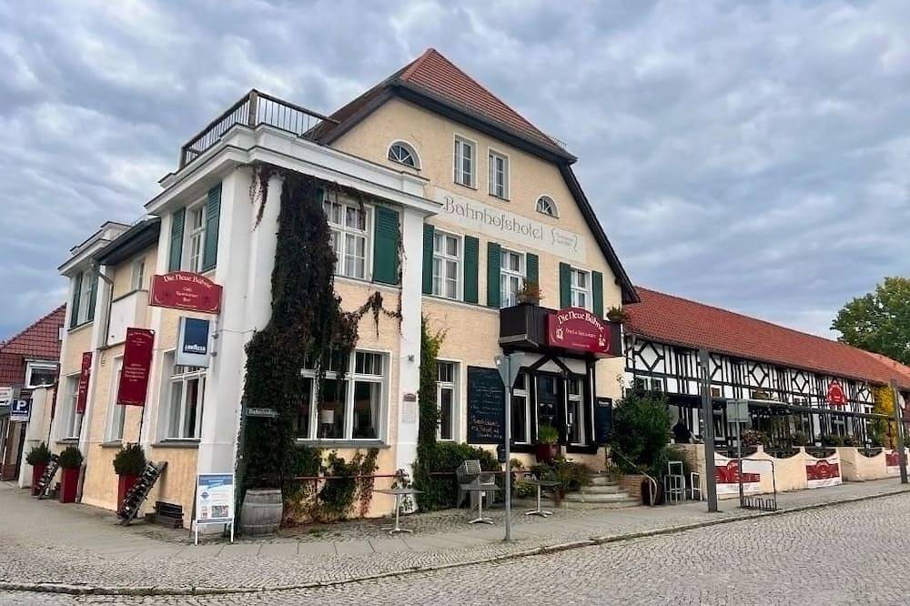 Bahnhofshotel Die neue Bühne Bad Saarow - Doppelzimmer in Bad Saarow, Dahme-Seengebiet