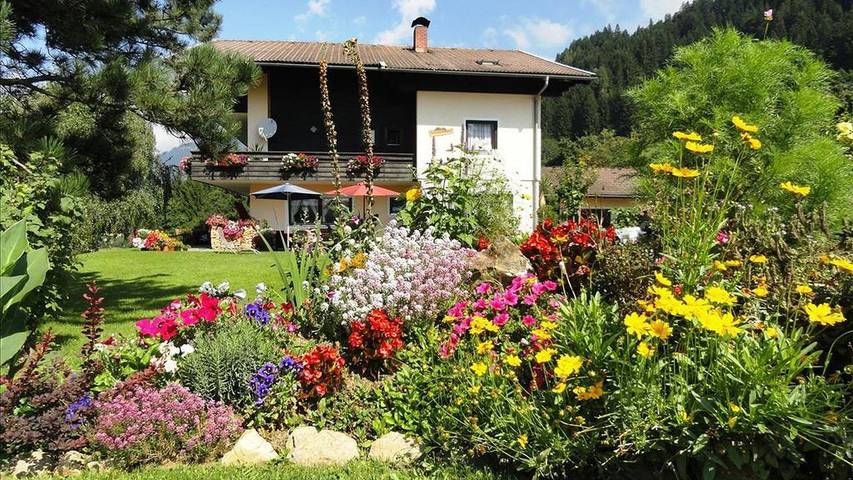 Ferienwohnung für 6 Personen, mit Ausblick und Sauna sowie Garten und Pool - 1