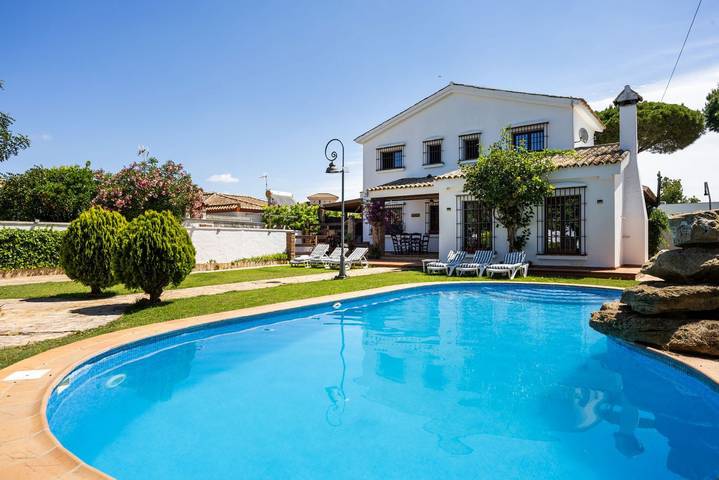 Ferienwohnung für 11 Personen, mit Pool und Garten - 1