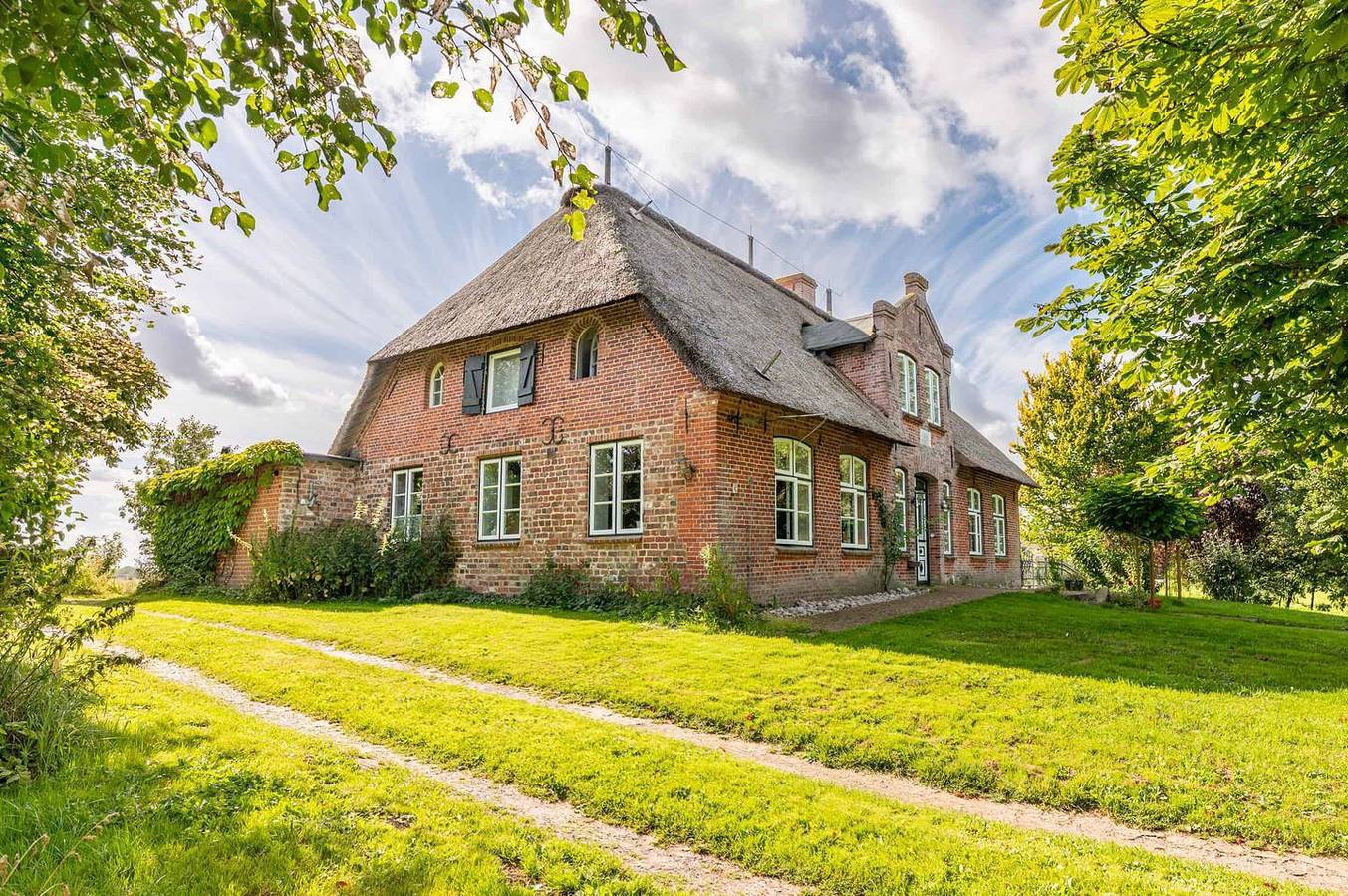 Ganze Wohnung, Idyllisches Ferienwohnung "Op de Warft" mit Kamin und Garten in Witzwort in Witzwort, Halbinsel Eiderstedt