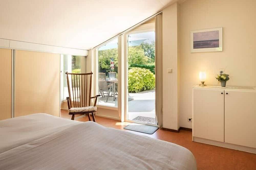 Torenweg 13 Urlaubsbungalow mit idealem Garten in Toplage in Burgh-Haamstede, Zeeuwse Kust