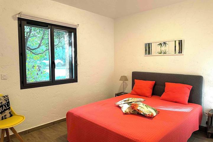 Villa pour 4 personnes, avec terrasse et jardin dans Cala Rossa - 2