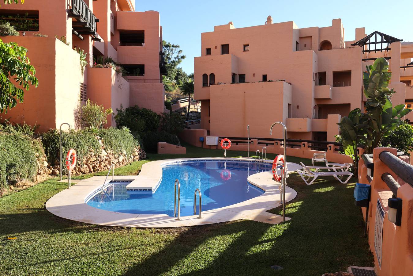 Entire apartment, 'Superb 2-bed Apartment in Duquesa' with Shared Pool, Terrace & Wi-Fi in Manilva, Costa del Sol