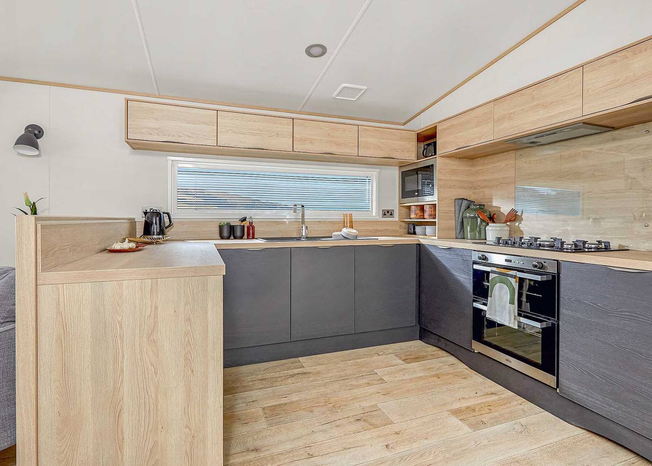 Sublime Caravan 2 in Milford-on-Sea, Hampshire