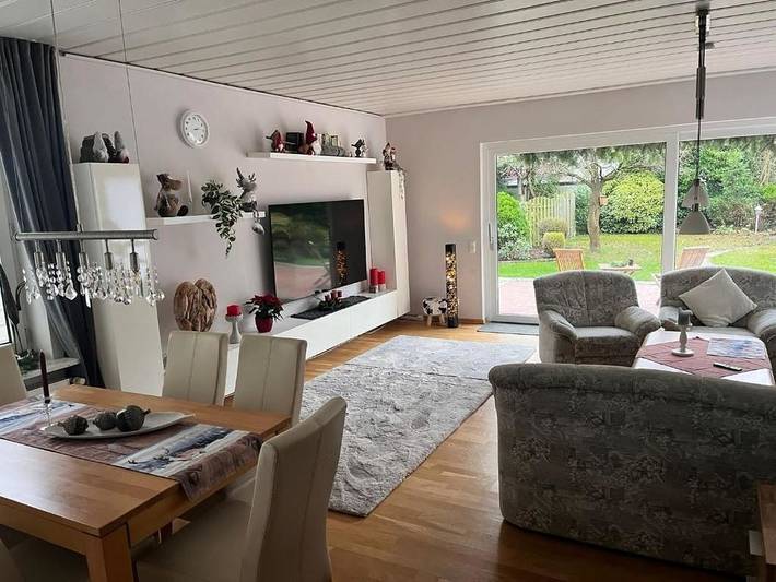 Ferienwohnung für 5 Personen, mit Garten und Terrasse in Nordenham