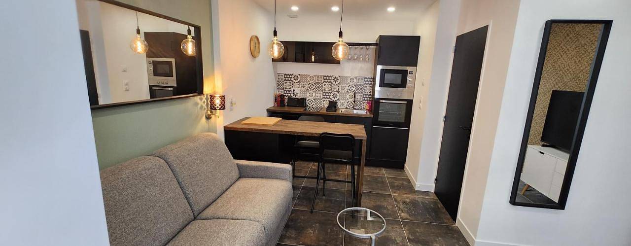 Appartement entier, "Le duo" studio cosy au cœur d'Epernay in Épernay, Marne