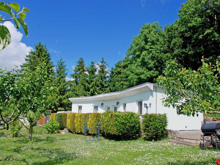 Ferienwohnung für 2 Personen, mit Terrasse und Garten in Patzig