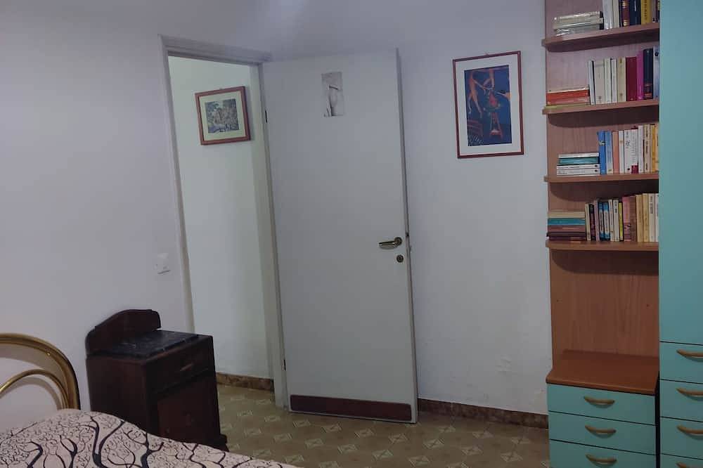 Entire apartment, House Solemare 30 meters from the beach in Terracina, Agro Pontino