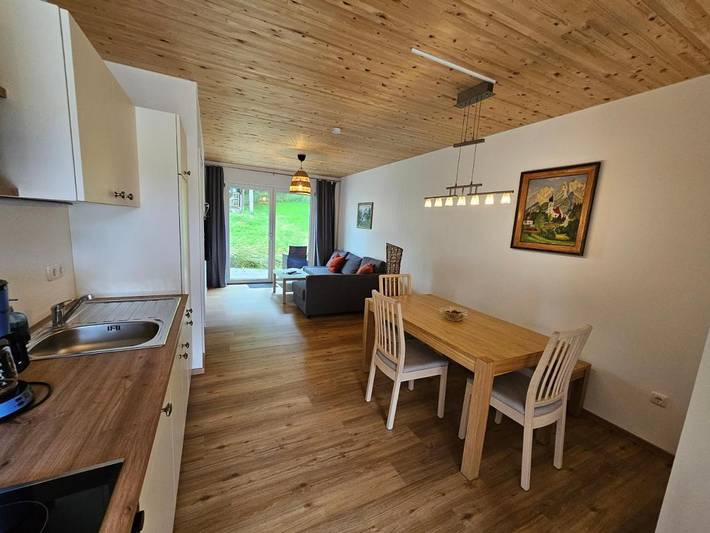 Ferienwohnung für 5 Personen, mit Terrasse und Garten in Landau (Isar)