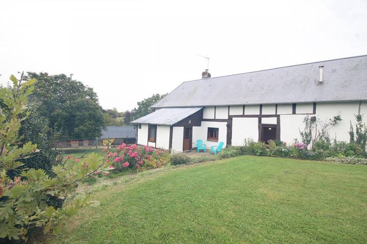 Gîte pour 4 personnes, avec Terrasse ainsi que Jardin et Vue