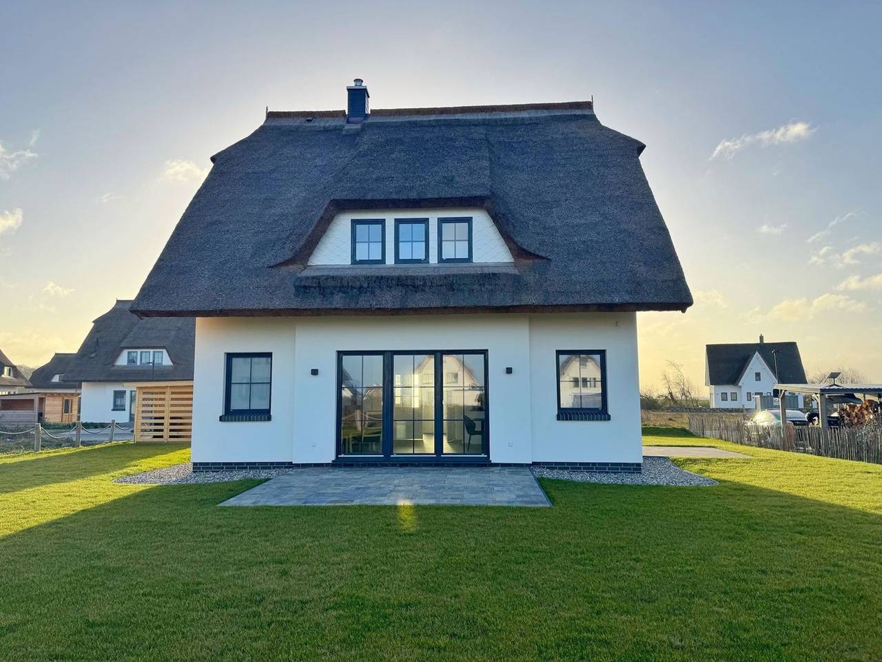 Reethaus "Meerzeit" mit Kamin, Sauna und 3 Schlafzimmern - Ferienhaus mit Sauna und Kamin in Lancken, Dranske
