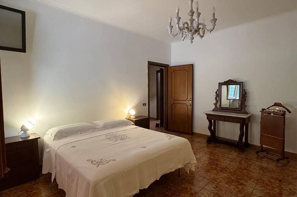 Benesié- Elegant villa with castle view in Monte San Giovanni Campano, Frosinone Provinz