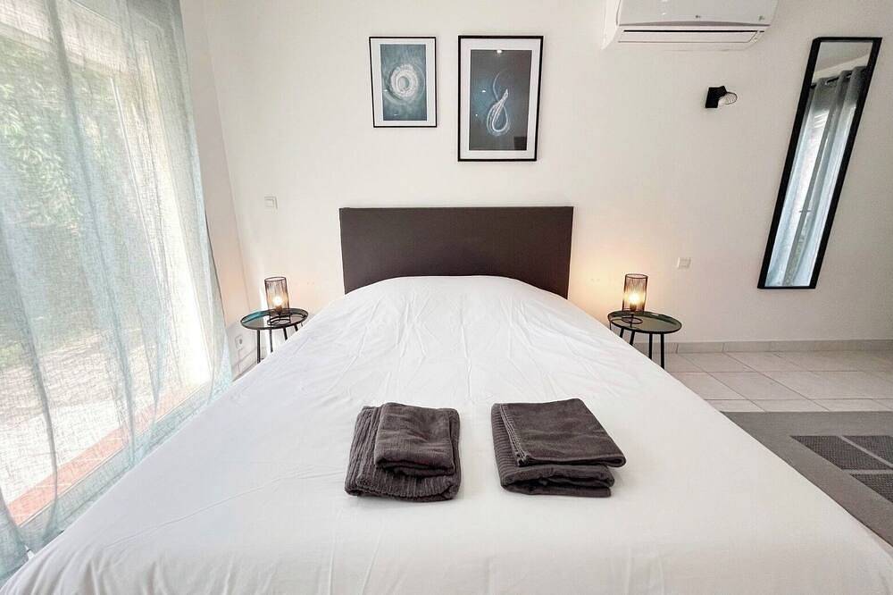 Magnifiquement calme, villa spacieuse de 4 chambres avec piscine privée in Sorède, Céret region
