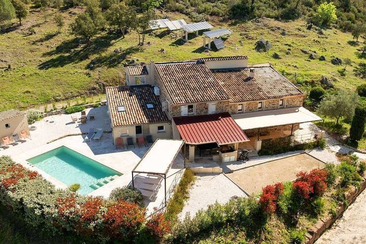 Villa pour 8 personnes, avec jardin, animaux acceptés à Vidauban