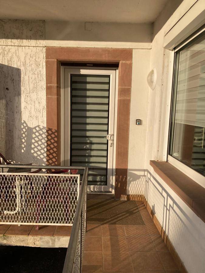 Gîte pour 2 personnes, avec terrasse à Lembach