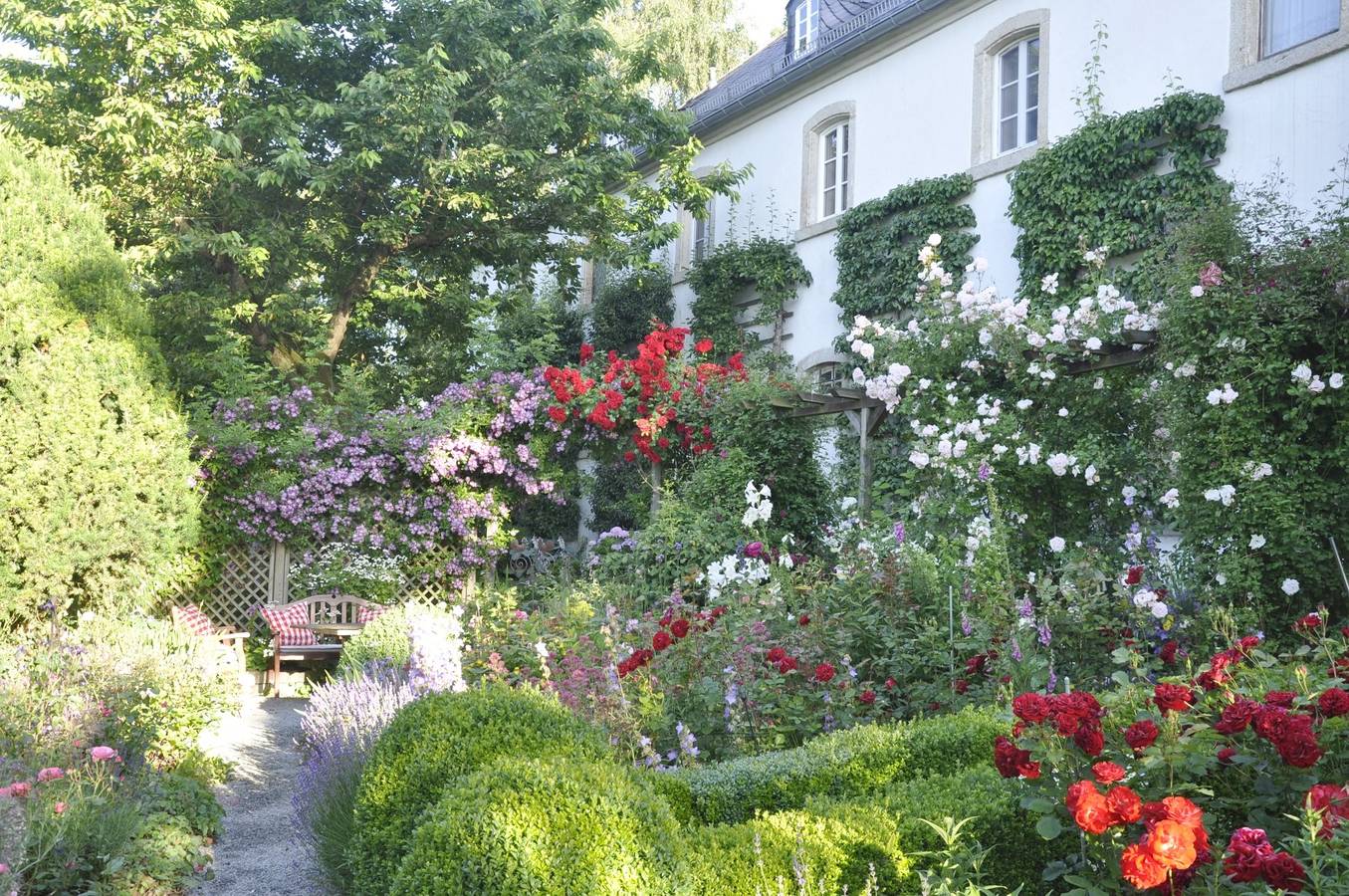 Landhausgarten Bunzmann - Ferienwohnung (Og) im Landhausgarten in Berg (Oberfranken), Landkreis Hof