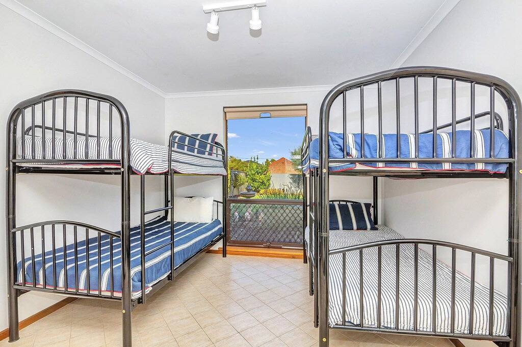 Queensland South ~ Aldinga Beach - Beachfront Bliss with Stunning Sea Views in Aldinga Beach, City of Onkaparinga