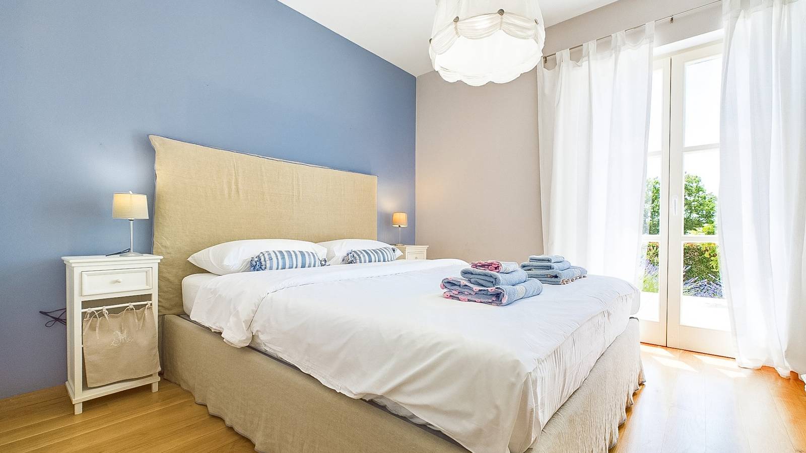 Villa Azzurra by Villas Guide in Heraki, Zentralistrien