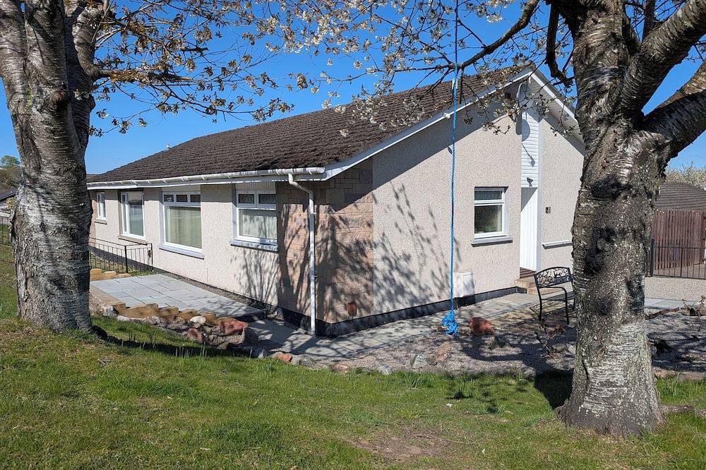 Bungalow mit 3 Schlafzimmern ..... In der Nähe des Stadtzentrums .... Kostenlose Parkplätze! in Inverness, Highlands