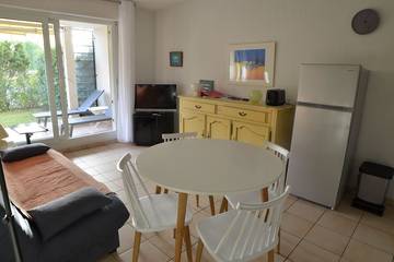 Gîte pour 4 personnes, avec jardin et terrasse dans Port de Saint-Jean