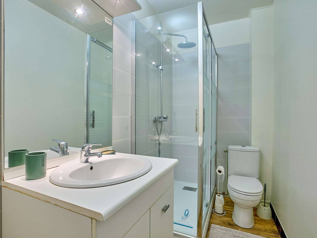 Estudio entero, Estudio renovado y climatizado con balcón para 2 personas in Cazaubon, Gers