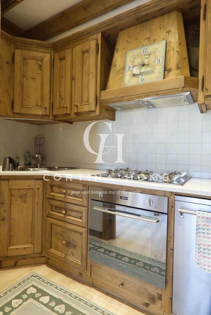 Ganze Wohnung, Ferienwohnung für 8 Personen mit Terrasse in Cortina d'Ampezzo, Dolomiti Superski