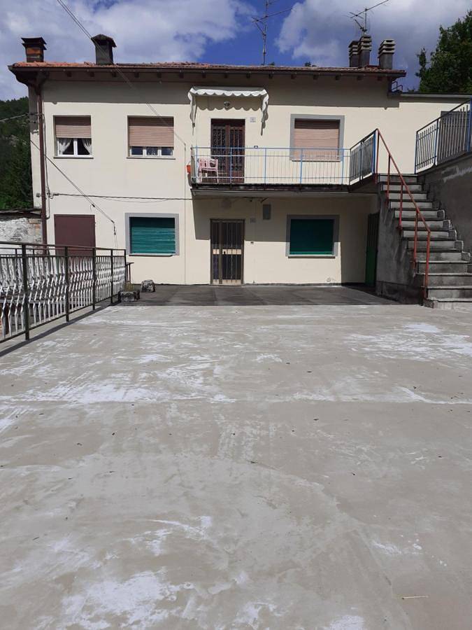 Gîte pour 7 personnes, avec Terrasse et Vue à Riolunato