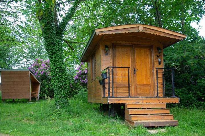 Location de vacances pour 2 personnes, avec vue ainsi que jardin et terrasse, animaux acceptés à Melgven - 4