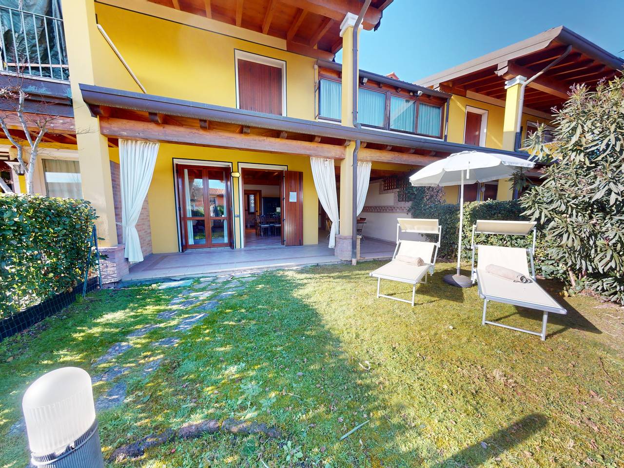 Ganze Wohnung, Garda Pleasure By Bookinggardalake in Padenghe sul Garda, Gardasee-Berge