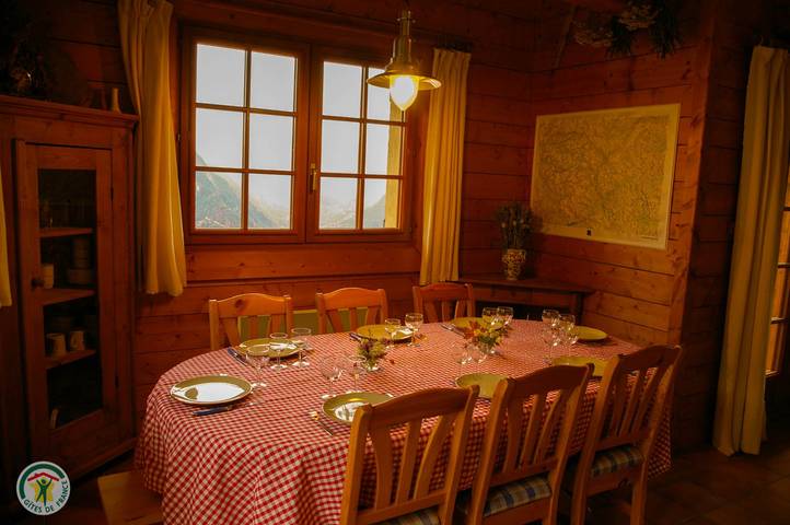 Gîte pour 11 personnes, avec jardin et terrasse, animaux acceptés à Villard-Reculas - 4