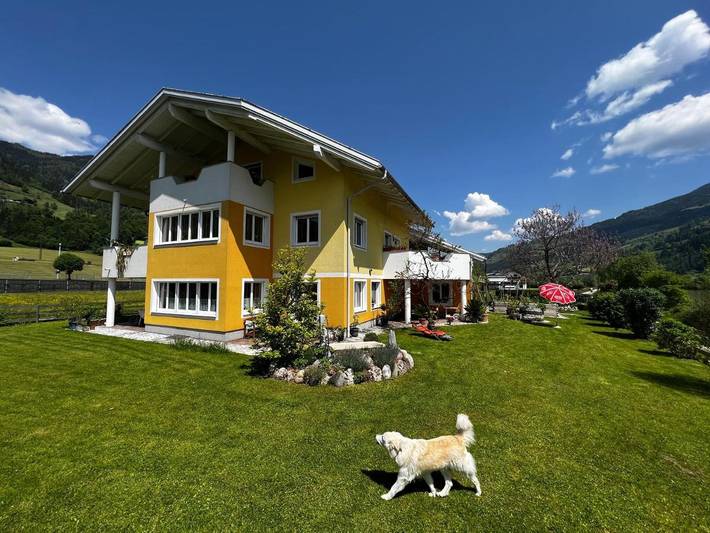 Ferienwohnung für 2 Personen, mit Terrasse und Garten sowie Ausblick in Sankt Johann im Pongau
