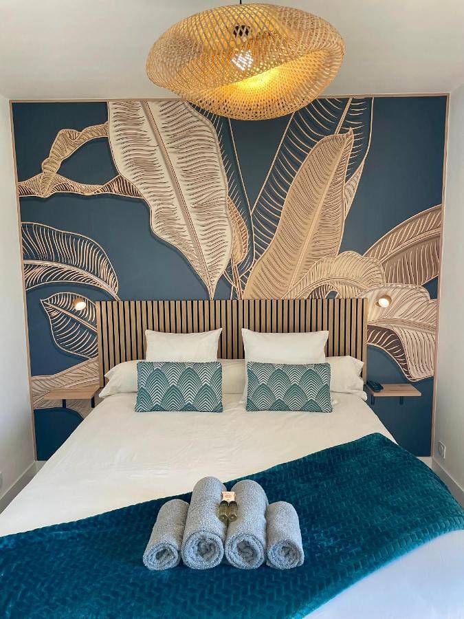 Location de vacances pour 2 personnes, avec jardin et jacuzzi à Louresse-Rochemenier - 3