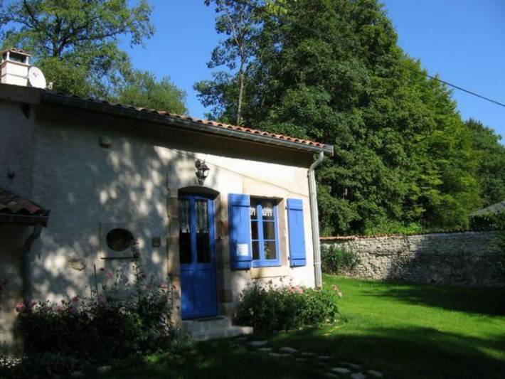 Gîte pour 4 personnes, avec Terrasse et Jardin dans la Meuse
