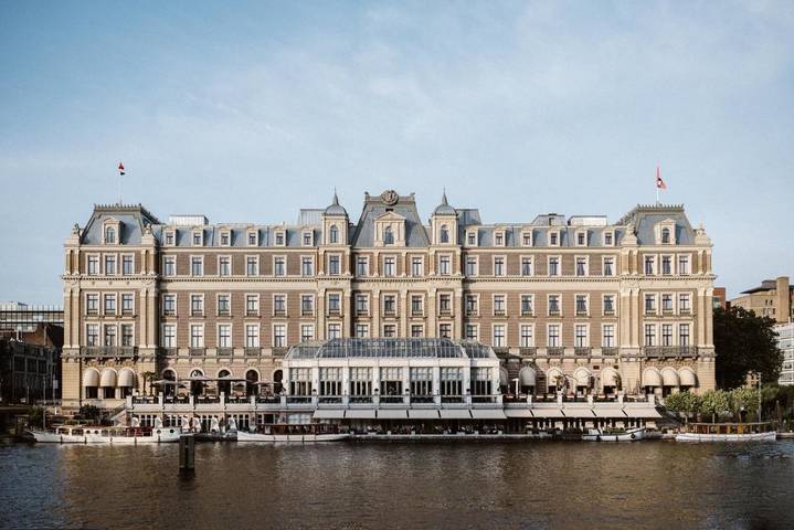 Hotel voor 2 personen, with Whirlpool and Terras as well as Zwembad and Sauna in Amsterdam