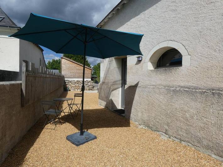 Location de vacances pour 2 personnes, avec Terrasse ainsi que Jardin et Vue à Véretz