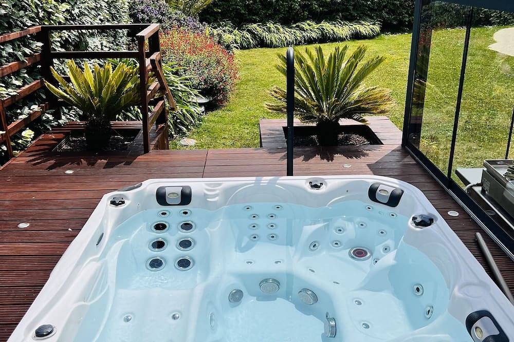Villa  de Luxe 5* ètoiles + cocooning bord de mer Spa+Jacuzzi+Sauna in Brignogan-Plages, Région de Brest