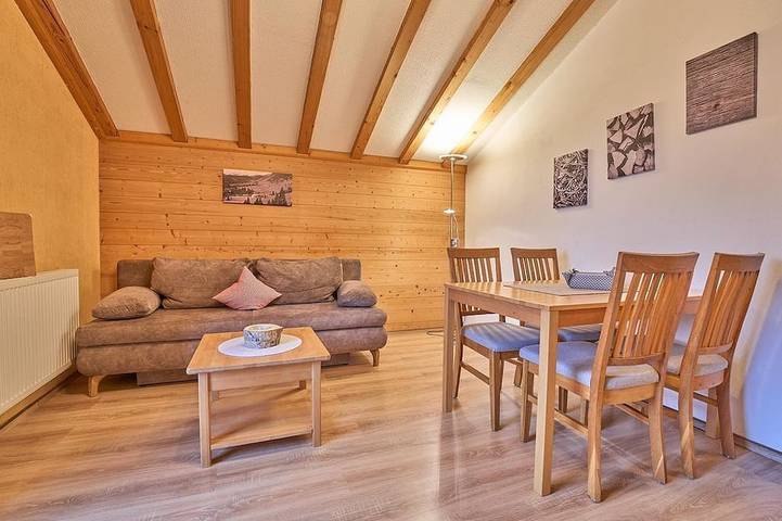 Ferienwohnung für 3 Personen, mit Garten