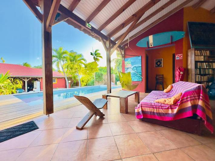 Auberge pour 3 personnes, avec vue ainsi que jardin et piscine