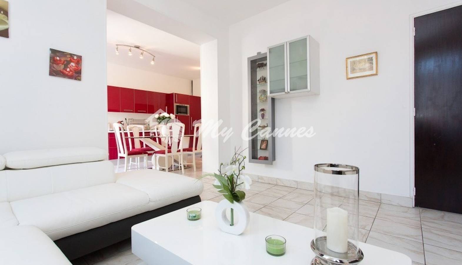 Ganze Wohnung, Schöne Wohnung nahe Cannes mit Balkon in Cannes, Mittelmeerküste (Frankreich)