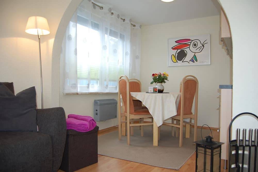 Ferienhaus \"Schneckenhaus\" - im Ot Niehagen ca.43 m² Wohnfläche für 2-3 Personen in Niehagen, Ahrenshoop