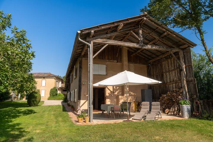 Gîte pour 4 personnes, avec piscine