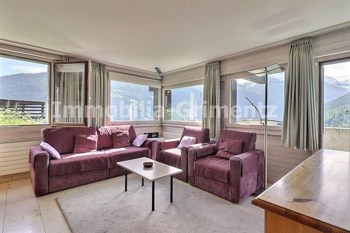 Appartement entier, Appartement confortable pour 4 à 6 personnes, salon avec 1 divan-lit double, coin cuisine avec lave- in Grimentz, Anniviers