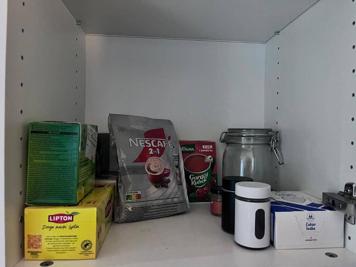 Cały apartament, Dzięcieliny 15 - komfortowe mieszkanie przy Centrum Zdrowia Dziecka Międzylesie in Wawer, Warszawa